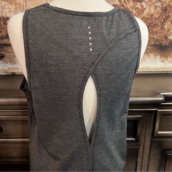 Plus Size Athletic Works Tank Black & Gray size XXL - Picture 4 of 10